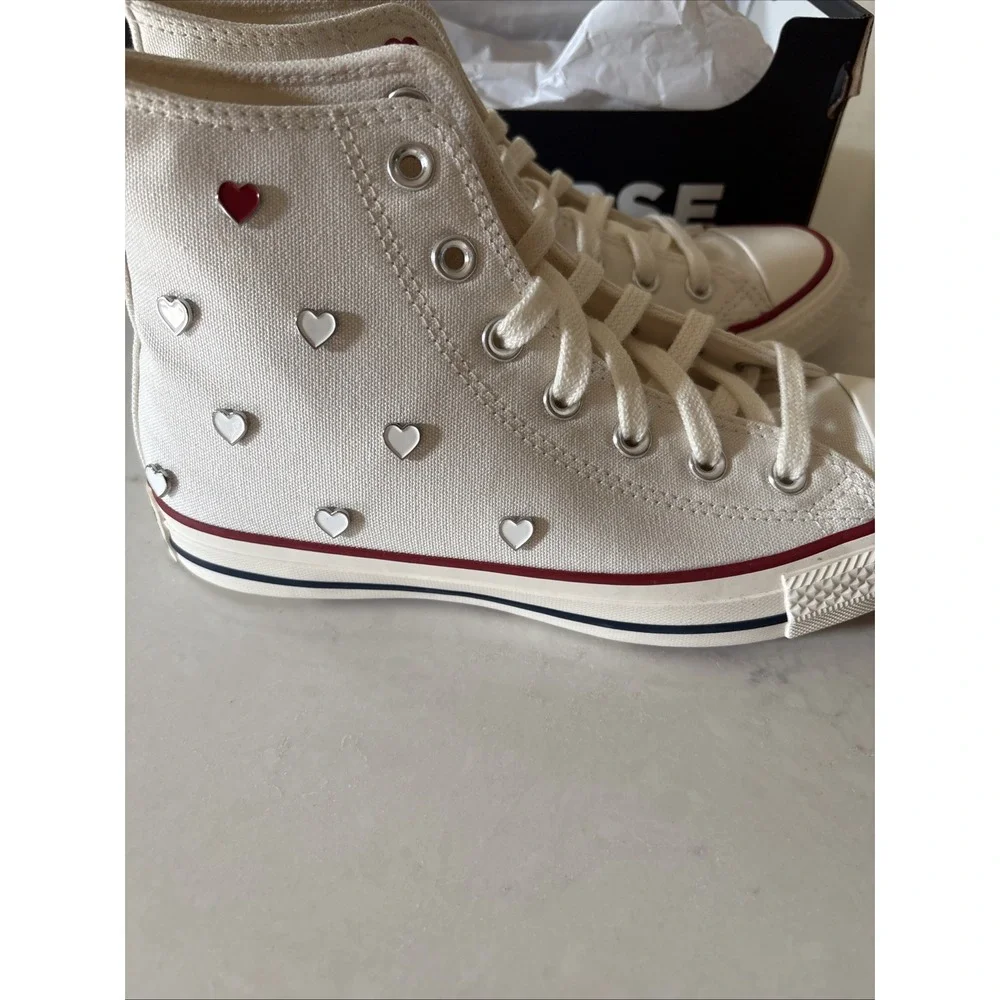 Converse Women 7.5 Chuck Taylor All Star White Hearts High Top Sneaker Retro Vtg